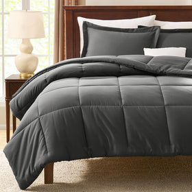 CozyLux breathable microfiber bedding suitable for year-round use.