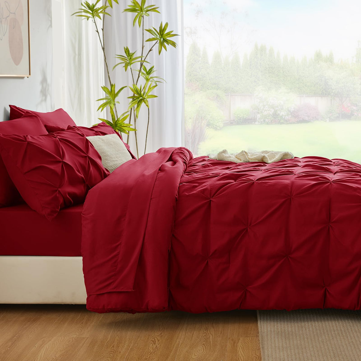 CozyLux all-season warmth helps year-round comfort in any bedroom.