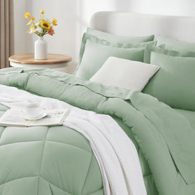 Deep-pocket fitted sheet from CozyLux fits up to 14 inches