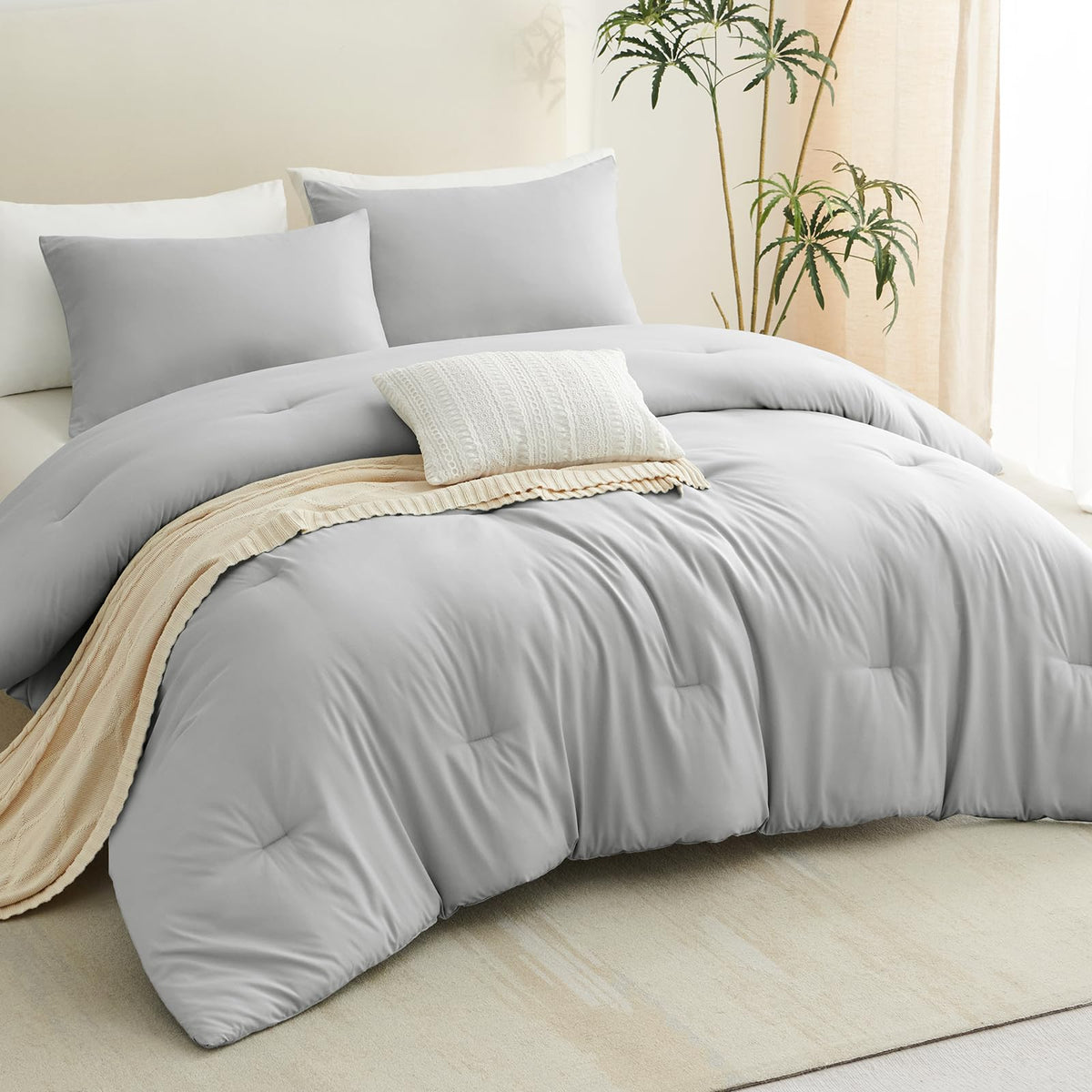 CozyLux easy-care instructions support simple maintenance and long-lasting softness.
