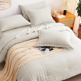 CozyLux matching fitted sheet helps prevent shifting during the night
