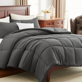 CozyLux gift-ready bedding set, ideal as a thoughtful present.