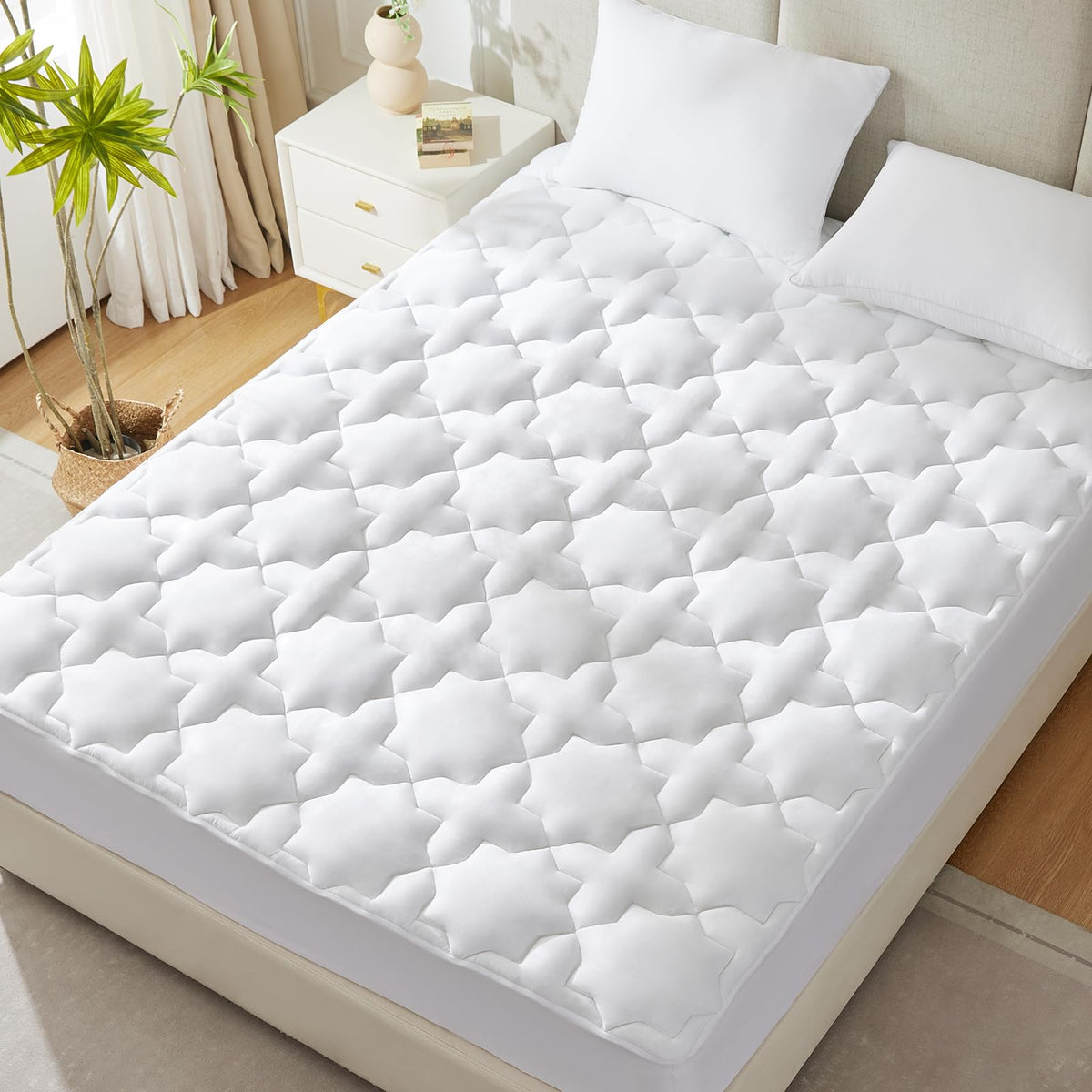 CozyLux King Mattress Pad machine-wash care for easy maintenance
