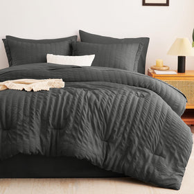 CozyLux king seersucker 7pc set machine-washable: simple care for busy households.