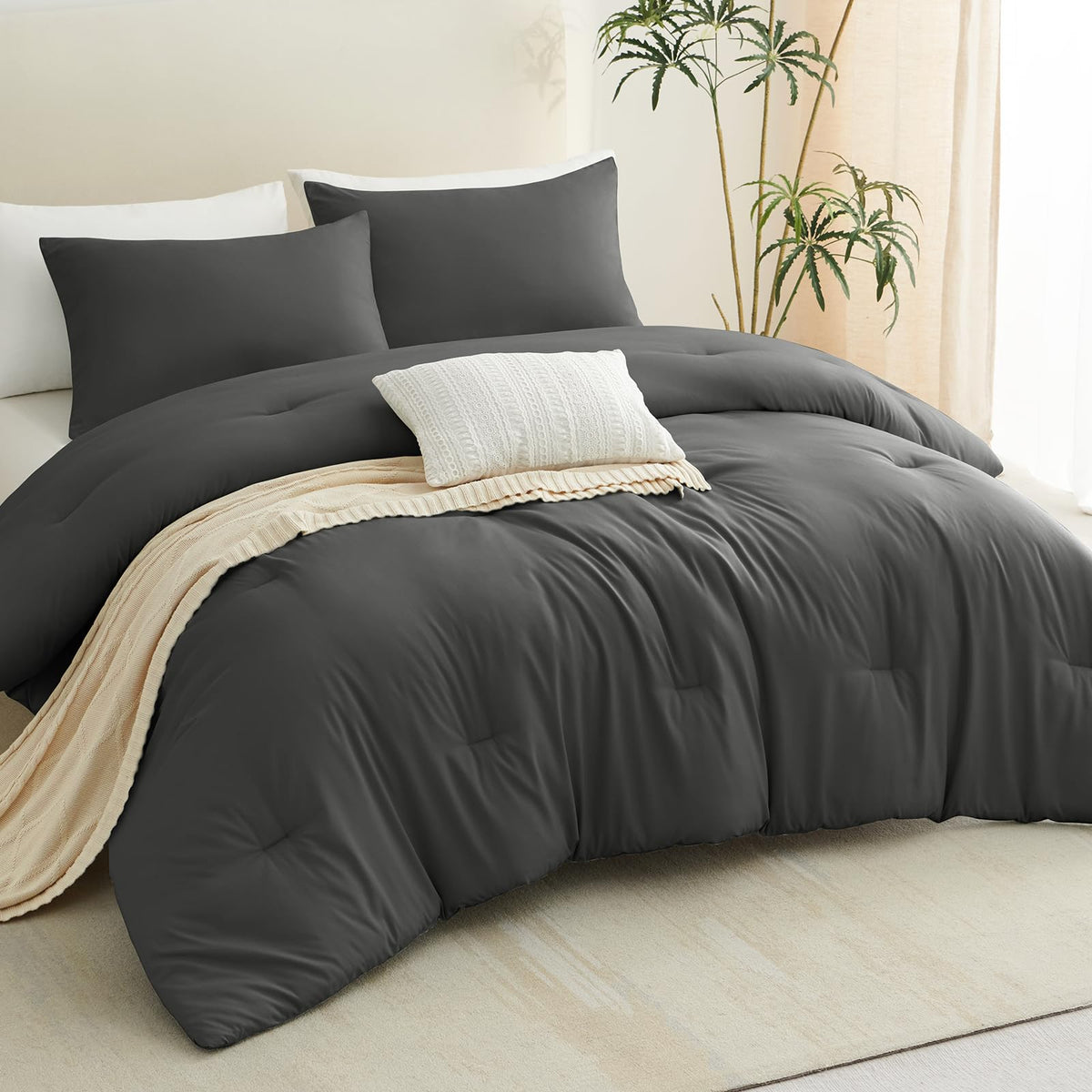 CozyLux all-season comforter delivers warm softness without heaviness for year-round use.