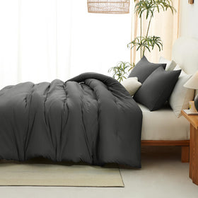 CozyLux vacuum-sealed packaging emphasizes efficient shipping and easy storage before fluffing.