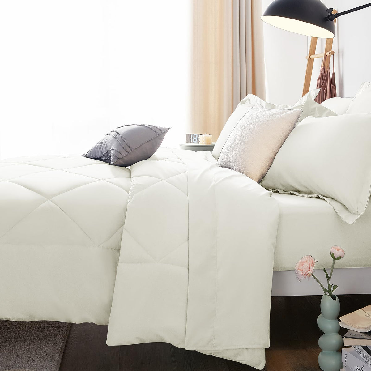 CozyLux machine-washable bedding ready for gentle cycle care