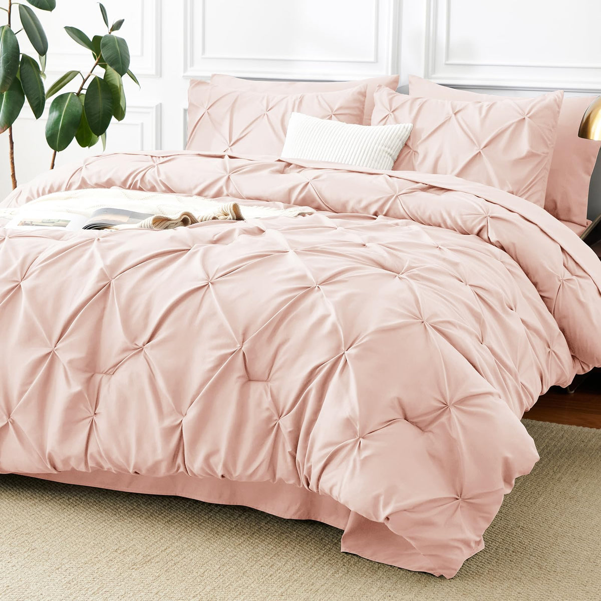 CozyLux vacuum-sealed packaging ships compactly and fluffs quickly on setup