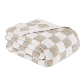 Cozzenity checkered throw blanket close-up of durable plush fabric