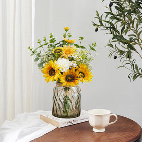 COZZI CODI bouquet in vase as a colorful home office centerpiece