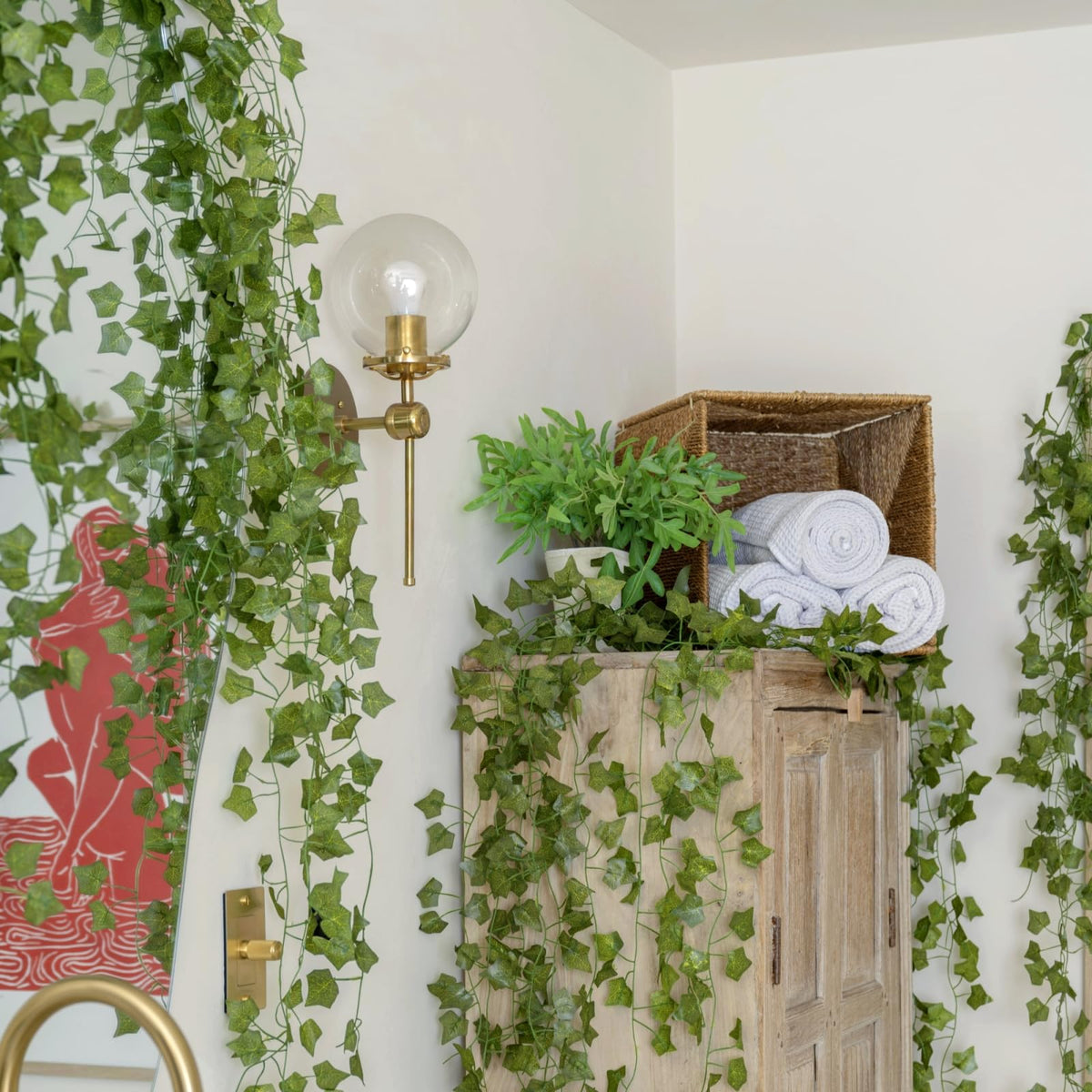 CQURE ivy garland suitable for festivals and home gardens.