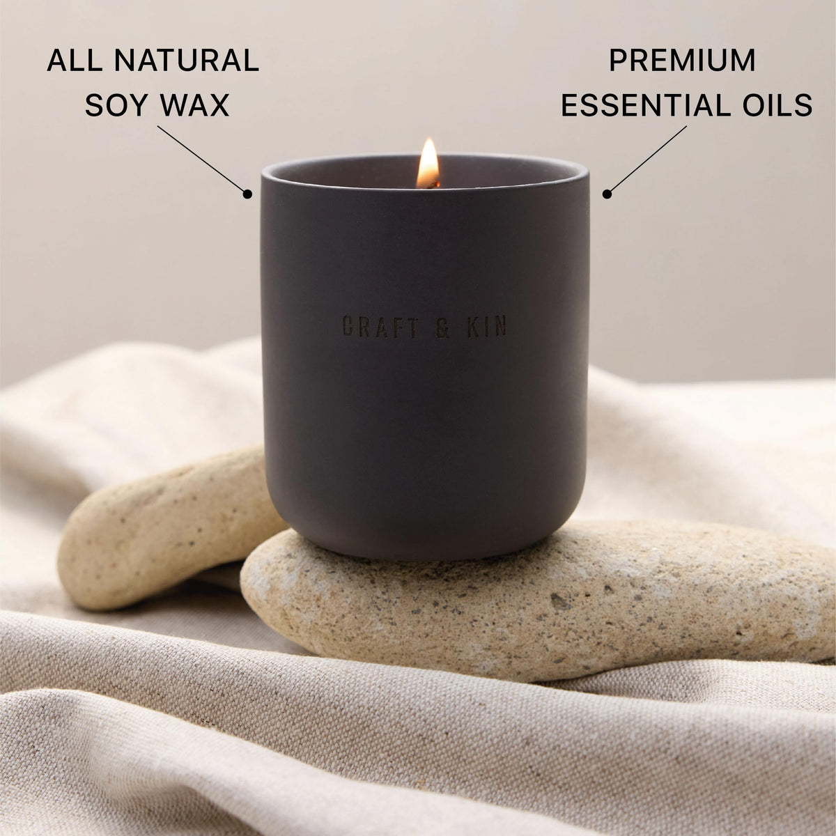 Santal Woods notes: wood and vanilla aroma from Craft & Kin