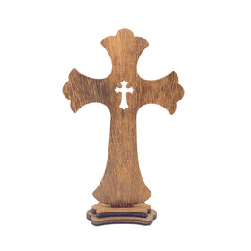 Cregugua wood texture closeup cross, smooth finish and natural grain detail.