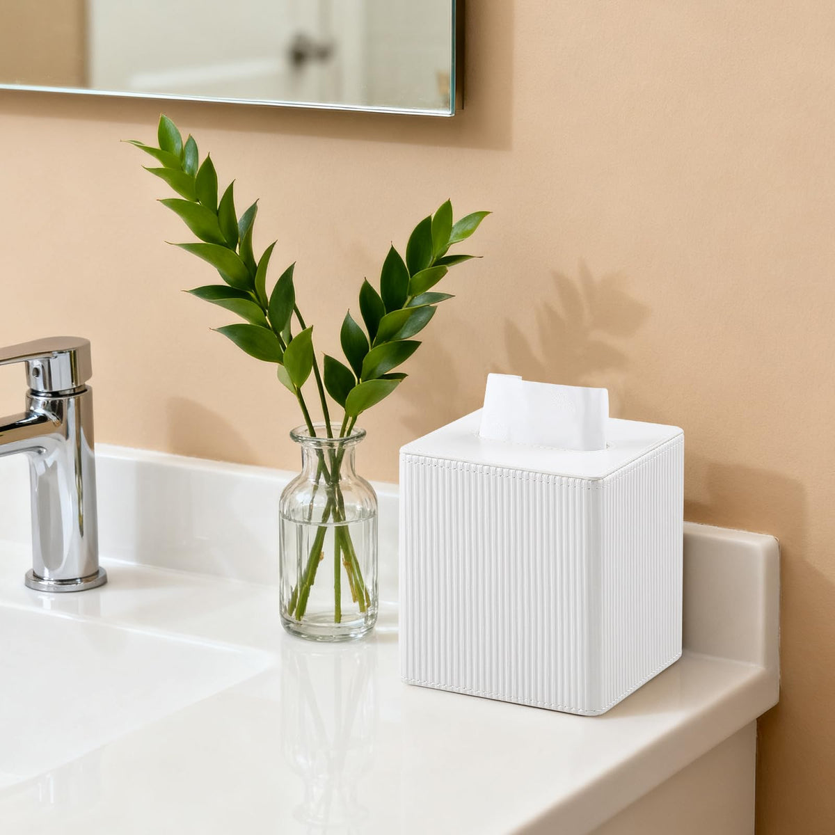 Cretkhp PU leather surface is easy to wipe for quick cleaning and upkeep.