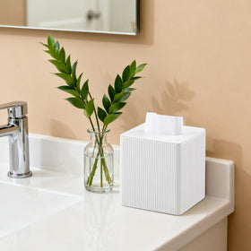 Cretkhp PU leather surface is easy to wipe for quick cleaning and upkeep.