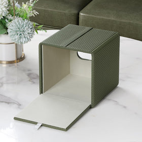 Cretkhp square box cover with magnetic bottom prevents tissue leakage during movement.