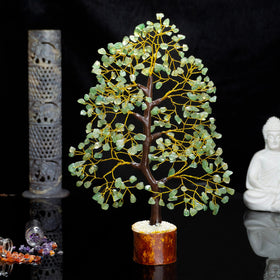 Crocon Green Jade Crystal Tree of Life enhances living spaces like bedrooms and entryways.
