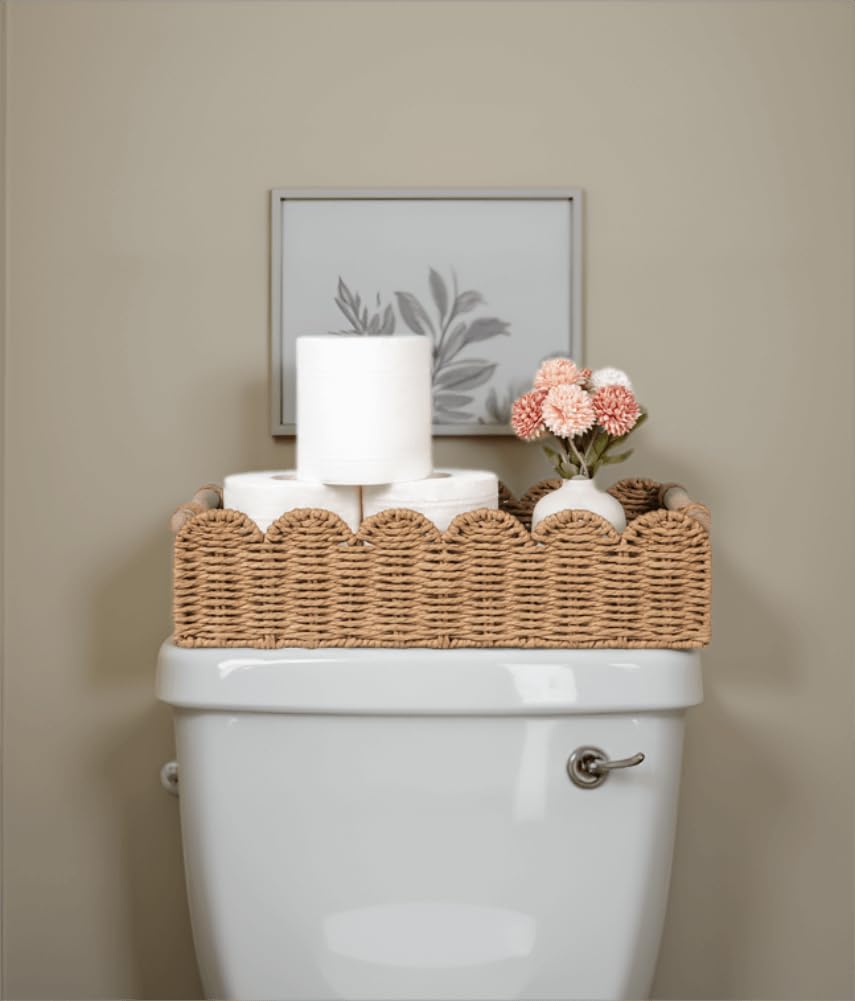 CubesLand neutral farmhouse bathroom decor with scalloped baskets.