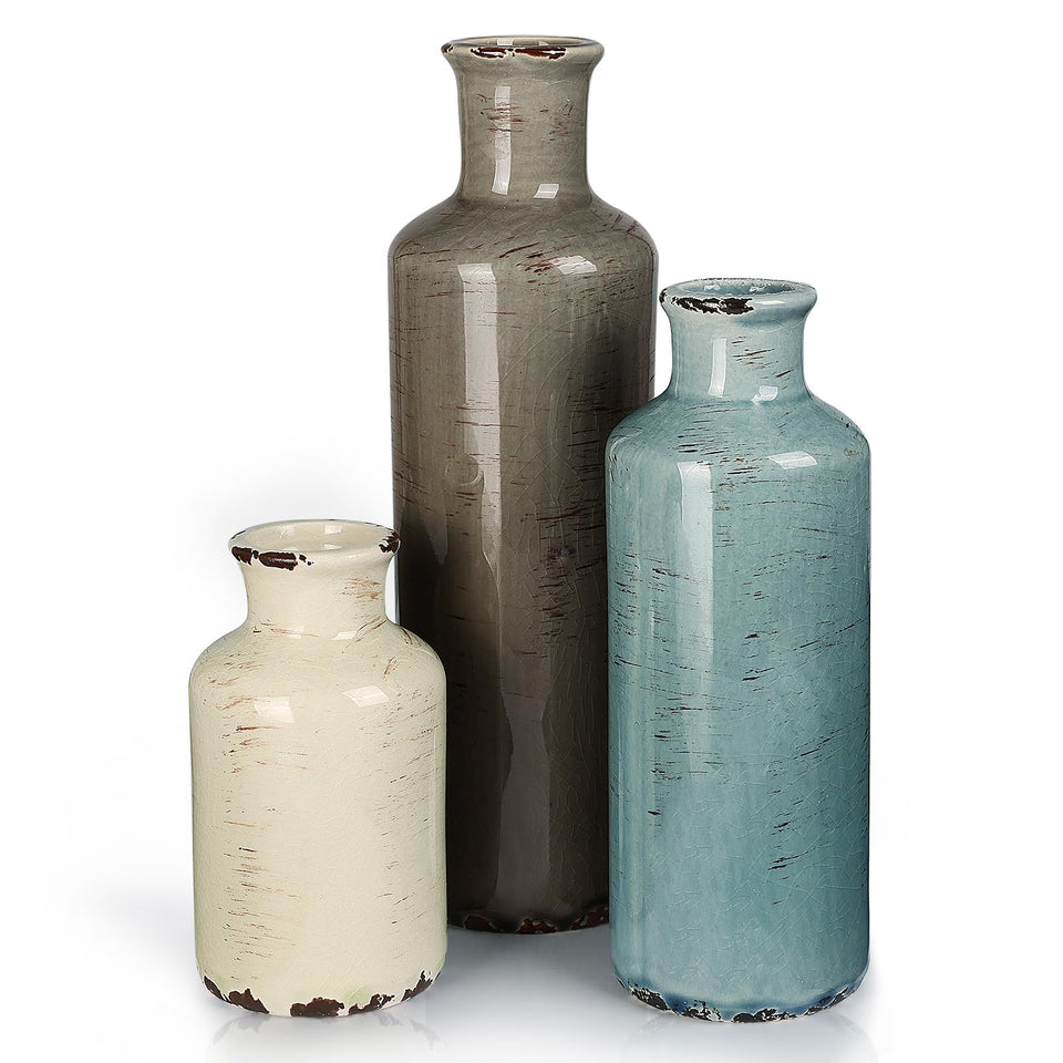 CUCUMI ceramic vases set of 3 in rustic coastal finish for mantel decor.