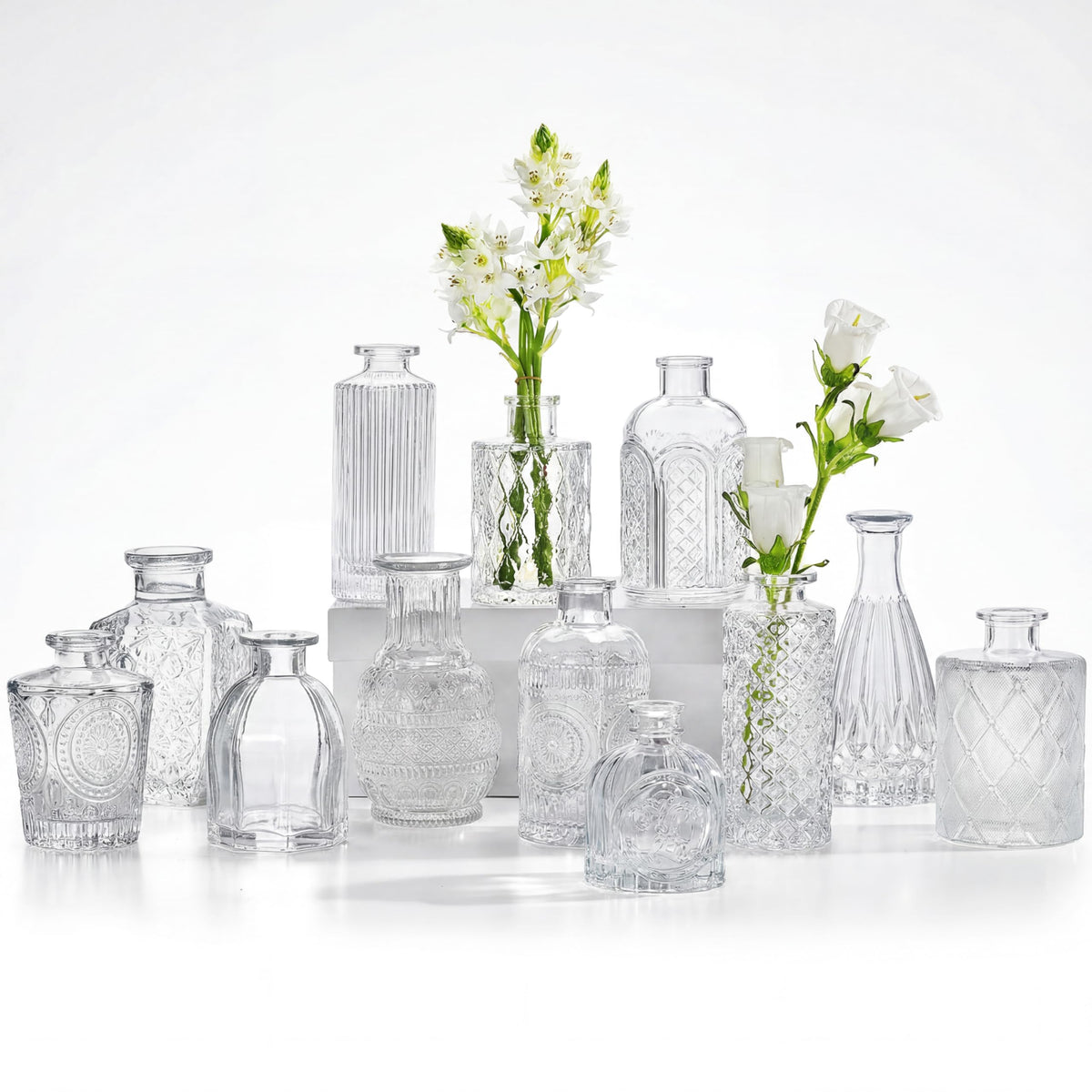 CUCUMI glass bud vase with etched patterns adds elegant wedding centerpiece decor