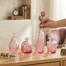 CUCUMI vases suitable for wedding tables and living spaces
