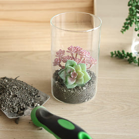 CUCUMI wedding decor vases serve as centerpieces and displays.