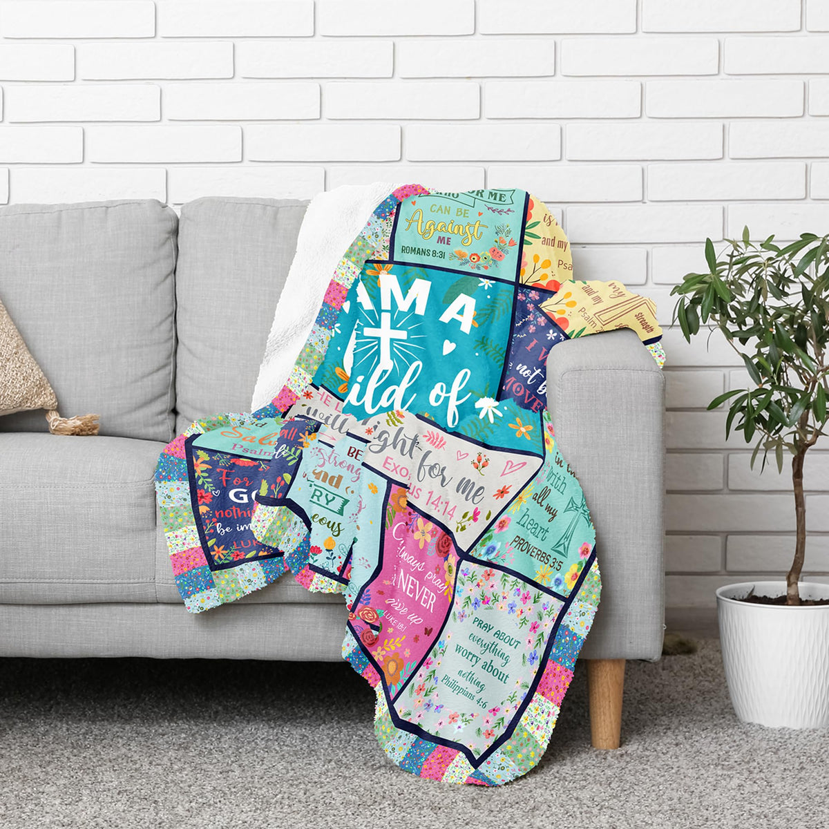 CUJUYO warmth-closeup shows plush fabric ideal for chilly evenings
