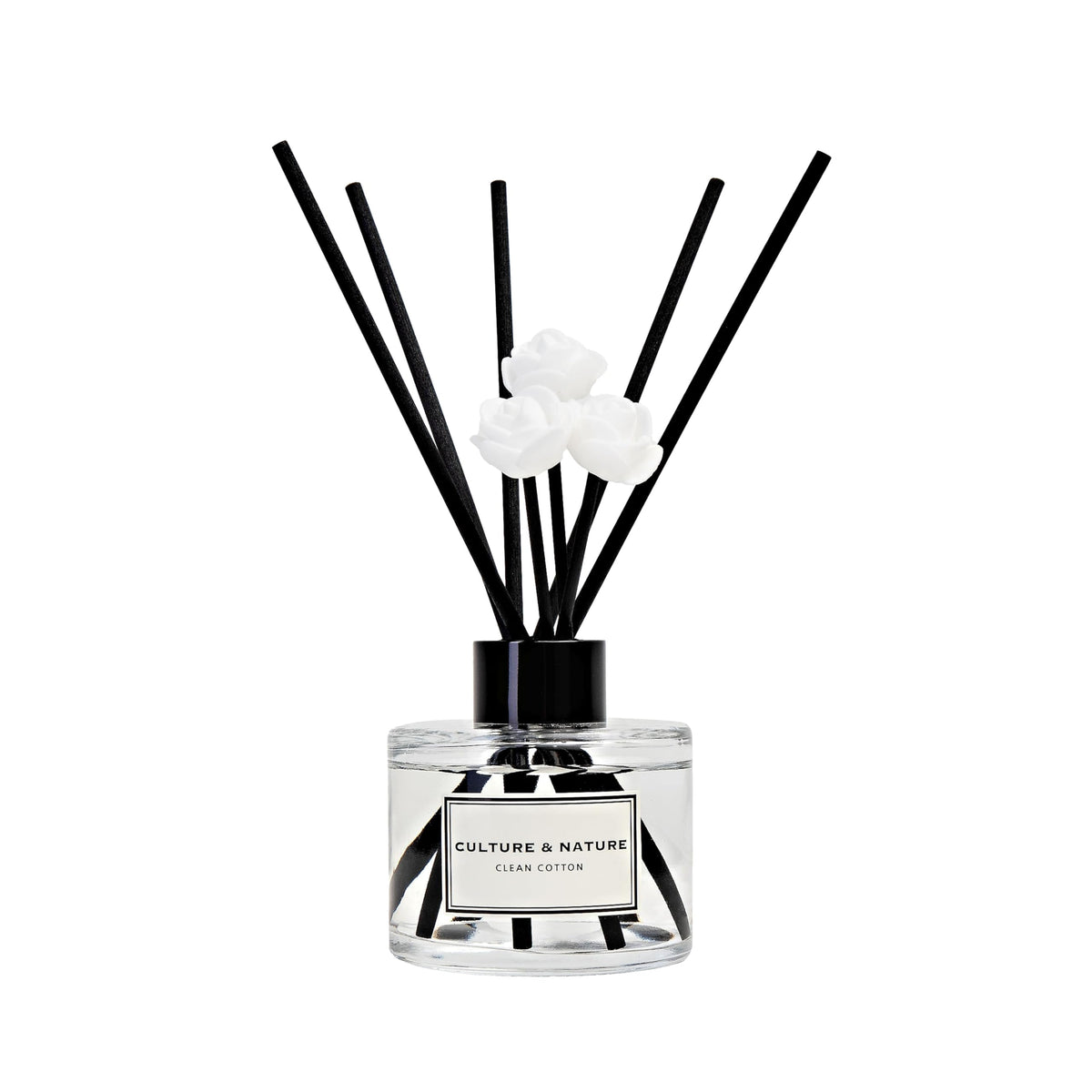 Culture & Nature reed diffuser with soaking reeds, for long-lasting fragrance in any room.