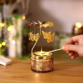Curimama rose-scented soy candle fills rooms with gentle lasting fragrance