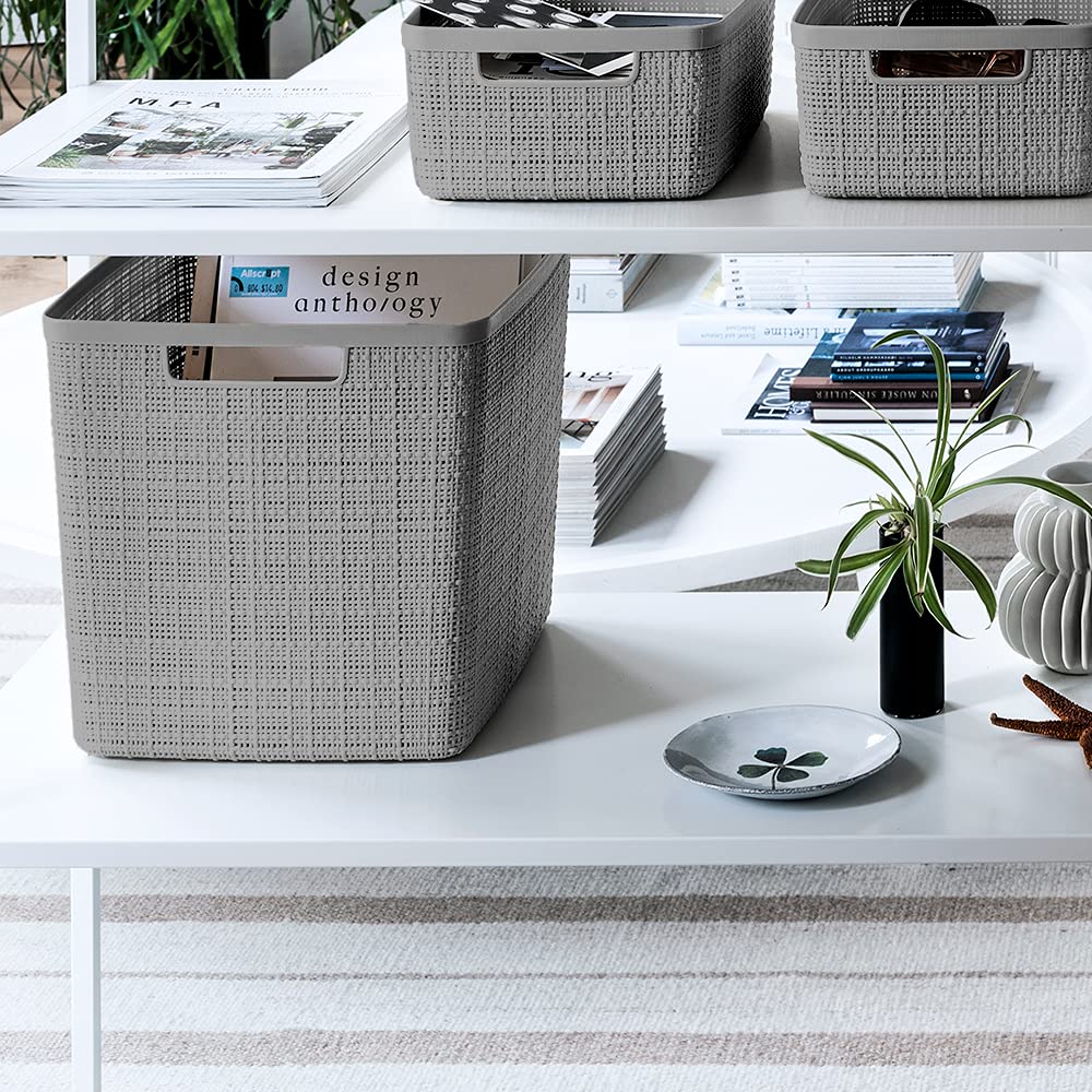 Curver Jute Cube in laundry area for towels and supplies