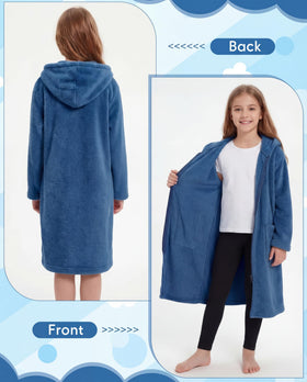Cutecrop double-pocket kids towel robe, convenient storage for essentials.