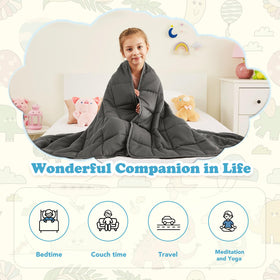 CuteKing weighted blanket on bed illustrating all-season cooling and heating