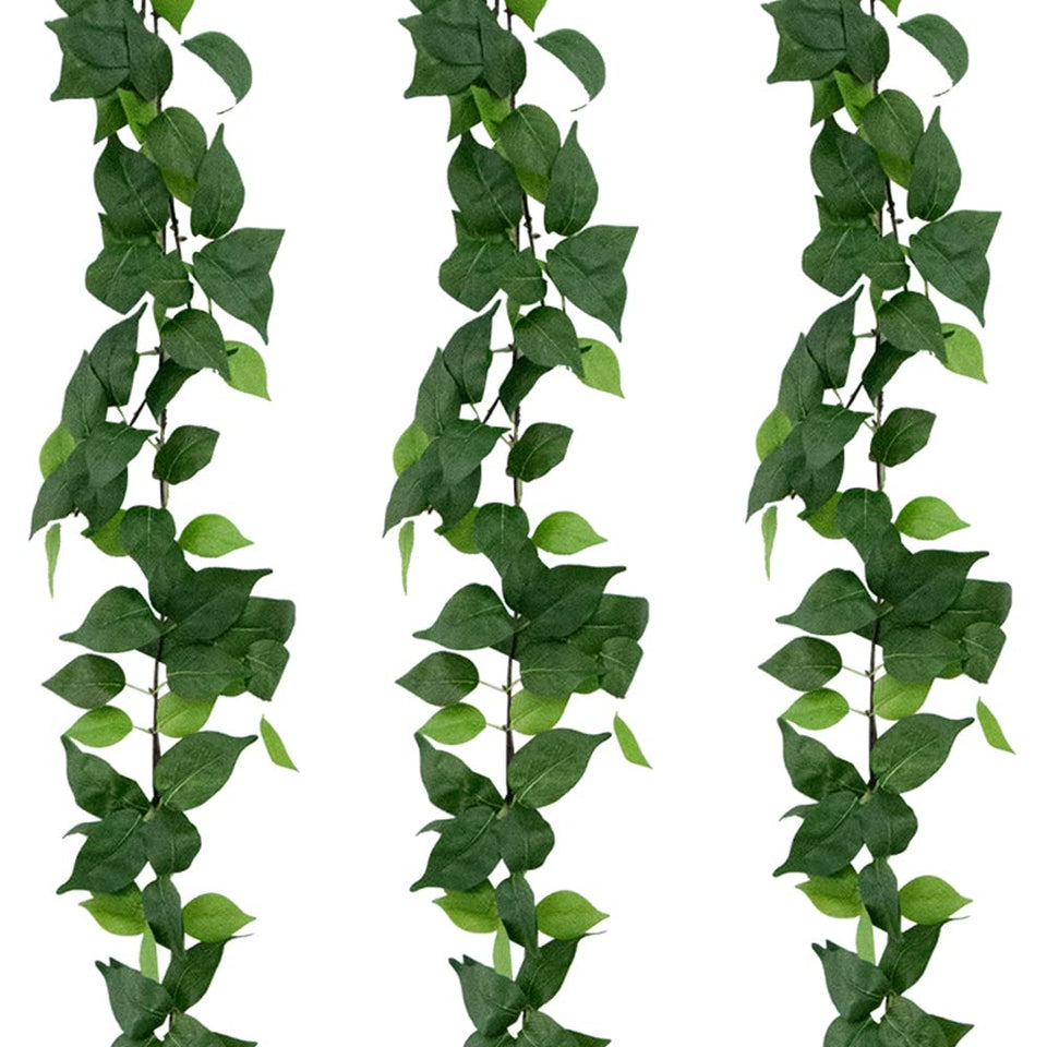 Dallisten 3-Strands ivy close-up with silk leaves for maintenance-free decor.
