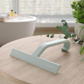 Dancemoon JustHang seamless construction highlights mold-free design and durable silicone over-molding.