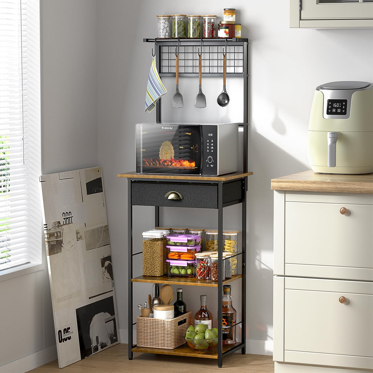 DAOUTIME coffee bar with 4 S-shaped hooks keeps cups within easy reach.