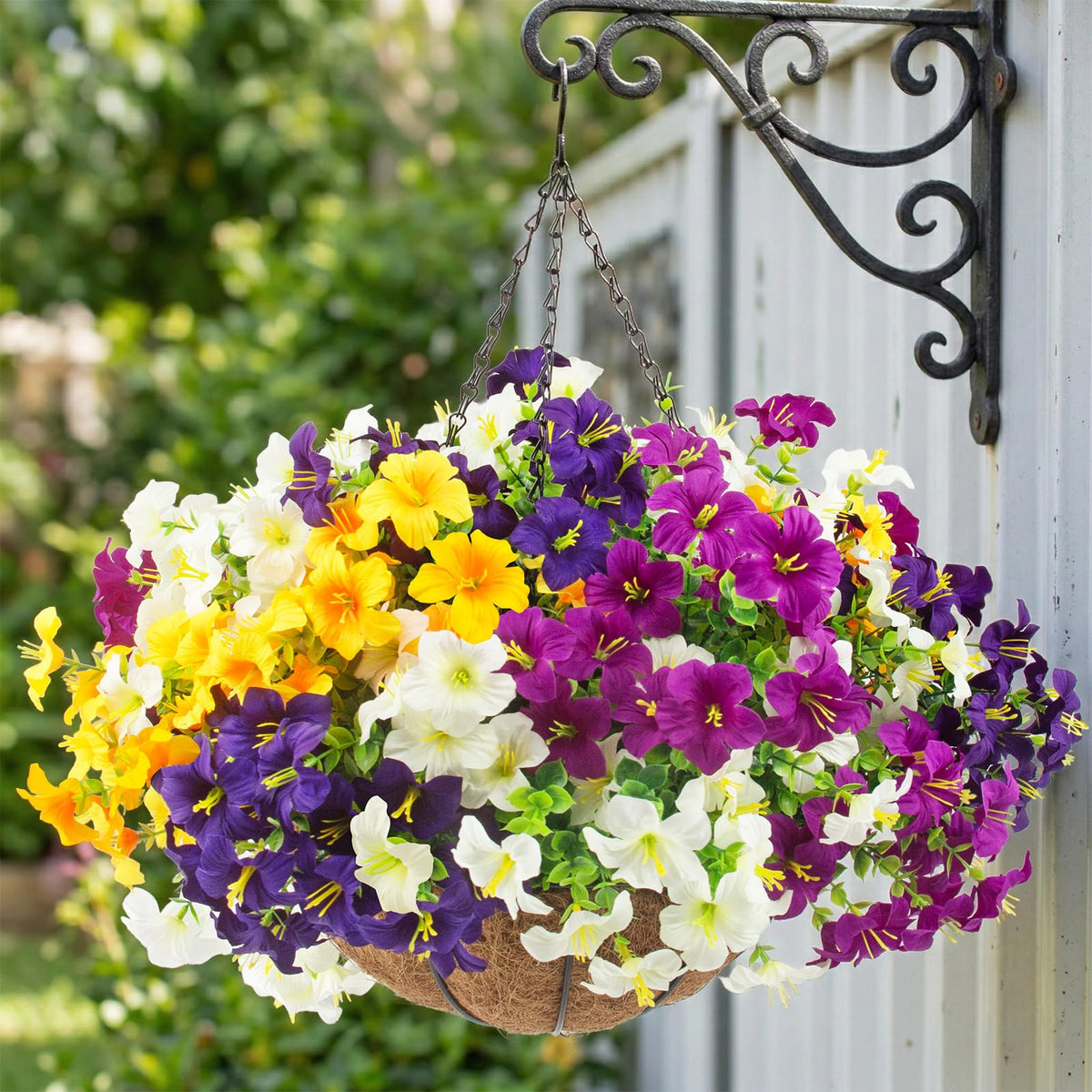 Daynight Petunias assembly example shows quick simple outdoor setup