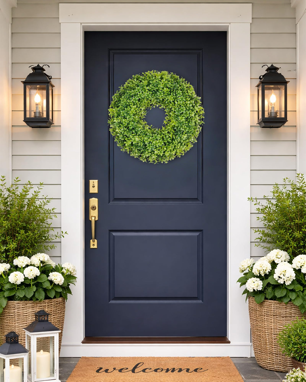 DDHS weather-resistant boxwood wreath enduring sun and rain with lush foliage