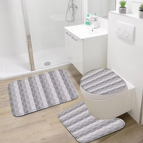 DDQQ U-shaped rug 17.7x14.8 inches provides cozy edges and bath area protection