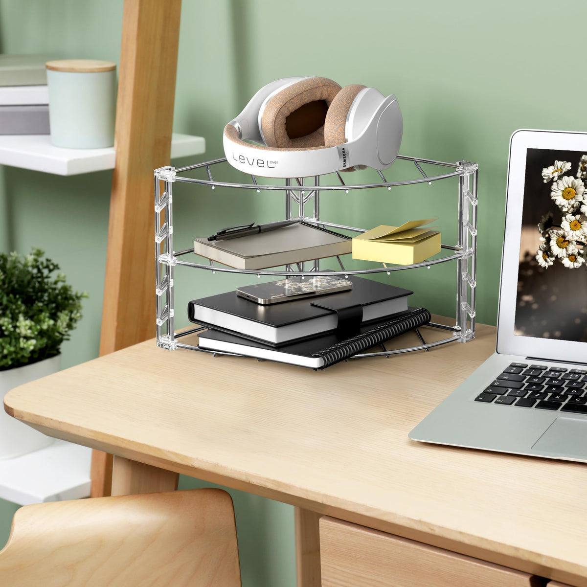 Deco Brothers easy-to-use shelf system for quick cookware access.