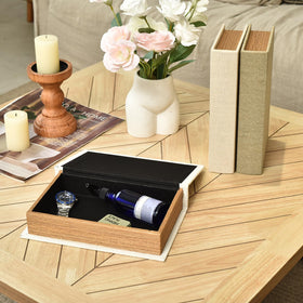 DECOR4SEASON off-white stack demonstrates layered decor and practical storage