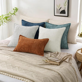 decorUhome living room styling with 20x20 covers for cohesive decor