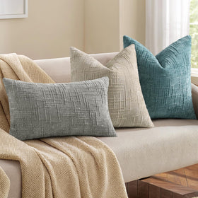 decorUhome hidden zipper design keeps a seamless look