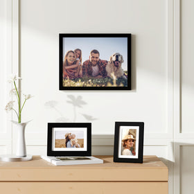 decorUhome frames support vertical or horizontal layouts for flexibility.