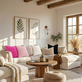 decorUhome Living room setup featuring black pillow covers for versatile decor.