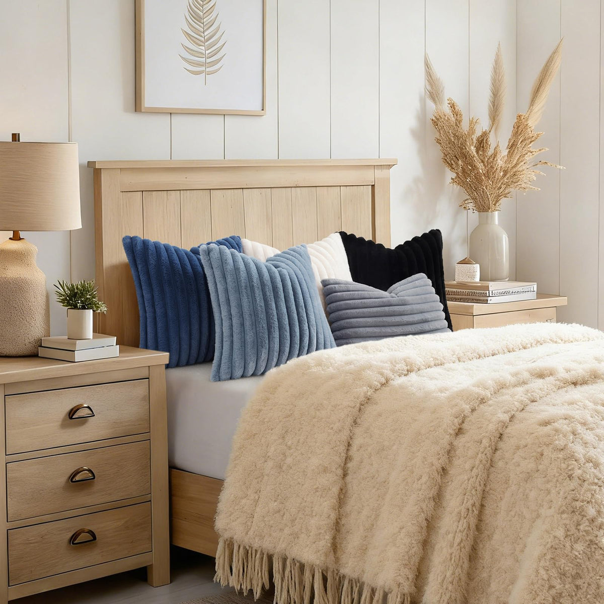 decorUhome Machine washable pillow cover for easy care and maintenance.