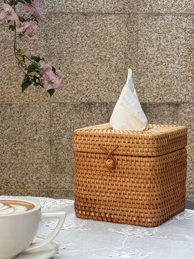DECRAFTS natural weave texture close-up shows craftsmanship