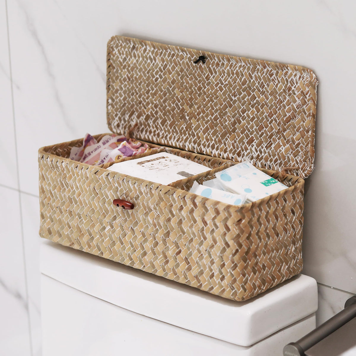 DECRAFTS Natural-color seagrass basket blends with any decor and stays lightweight.