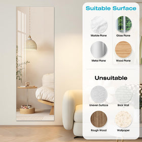 DEHWFT door mirror as space-saving decor in an entryway