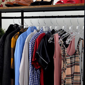 DEILSY Clear Plastic Hangers 25 Pack retail display ready for storefront organization