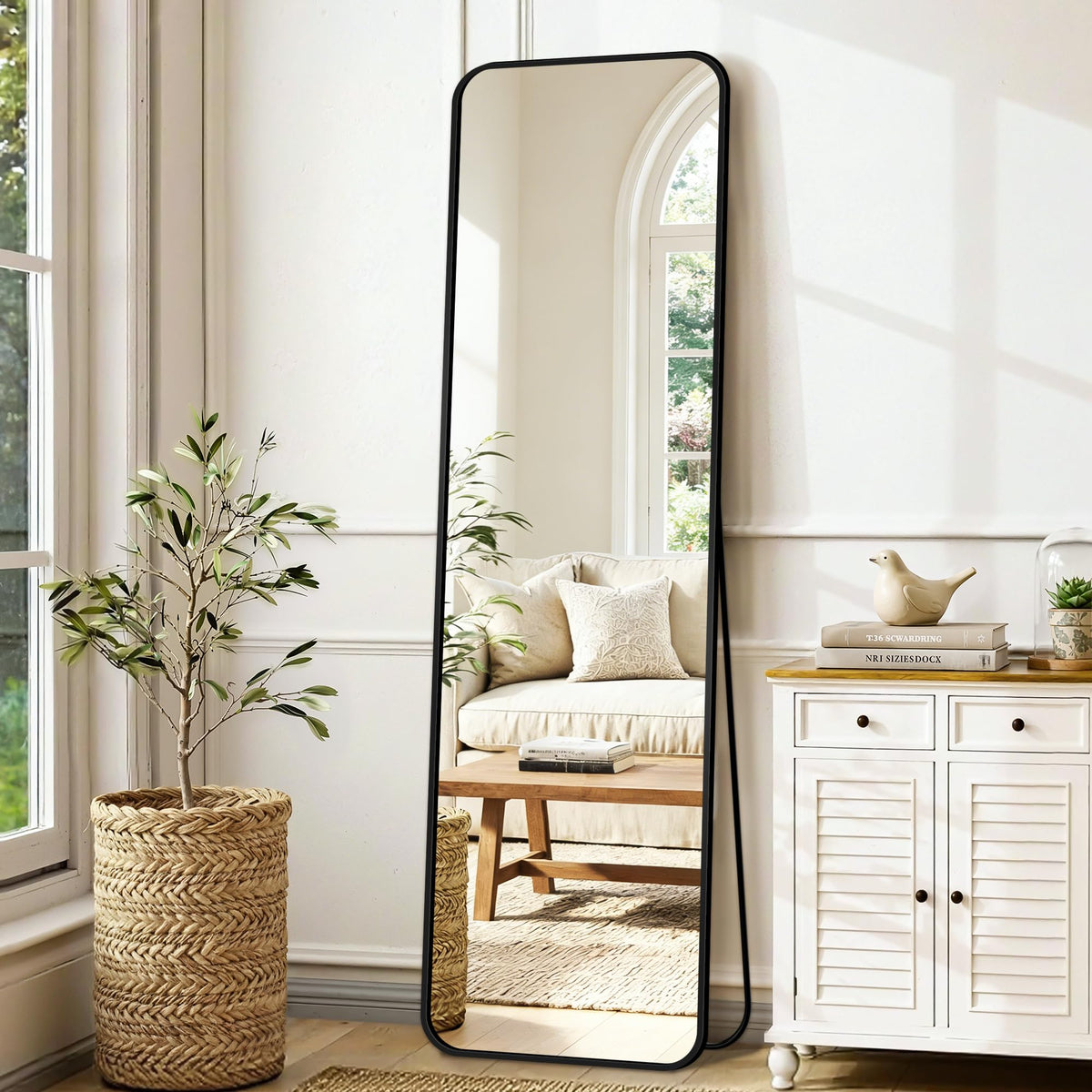 Delma protective-packaging guards the mirror during transit.